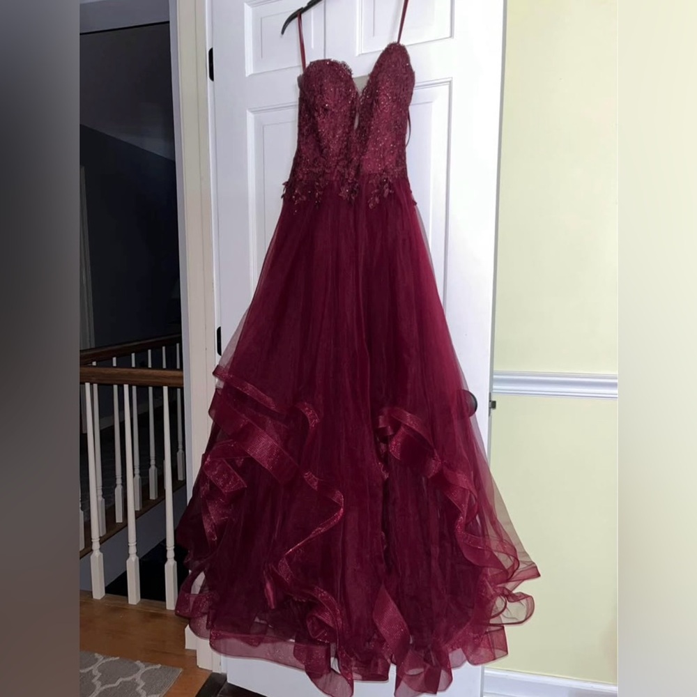 Women's Burgundy Tulle Evening Dress